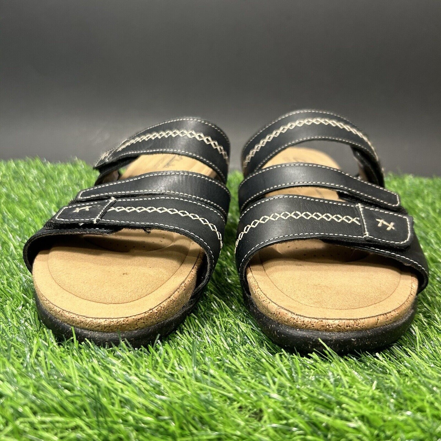 Clarks Roseville Bay Sandals Womens 9.5 M Black Slides Slip On Leather Straps
