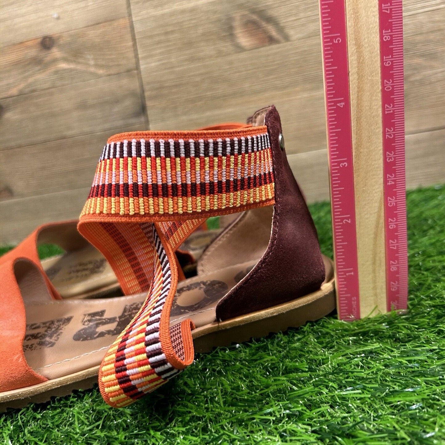 Sorel Ella Zing Sandals Womens 6.5 Orange Red Criss Cross Strappy Casual Comfort