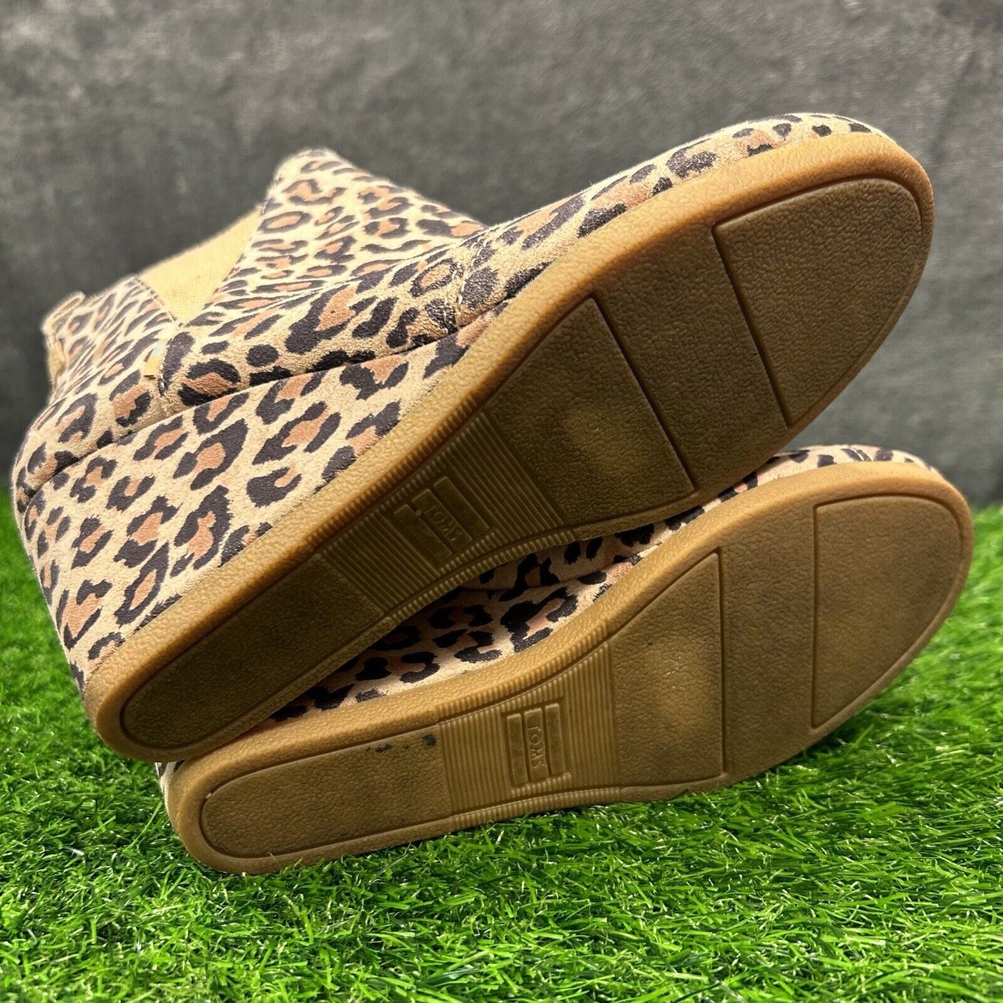 Toms Kelsey Boots Womens 7 Brown Black Leopard Booties Ankle Wedge Casual