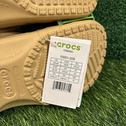 Crocs Classic Clogs Womens 8 Wheat Tan Shoes Casual Comfort Outdoor Slip On NEW