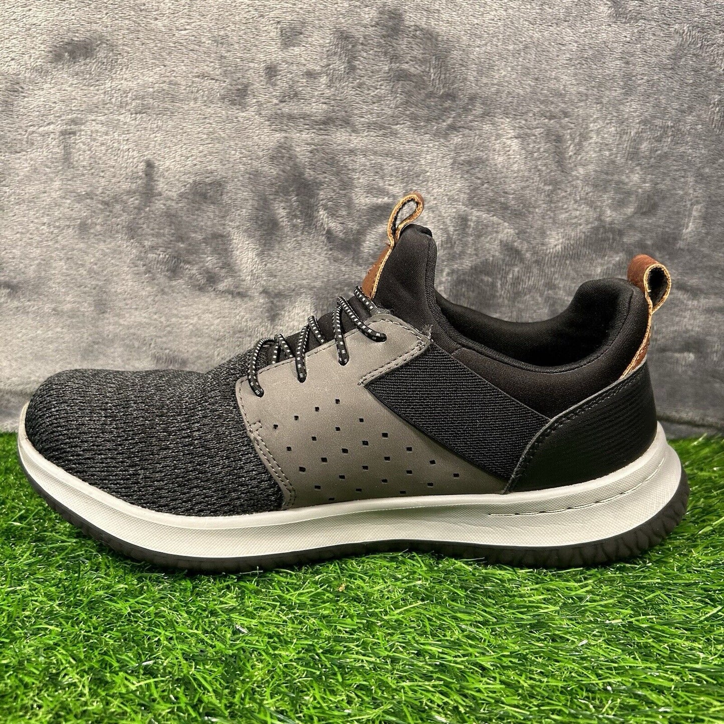 Skechers Delson Mens 8.5 Black Gray Shoes Sneakers Athletic Running Casual Walk