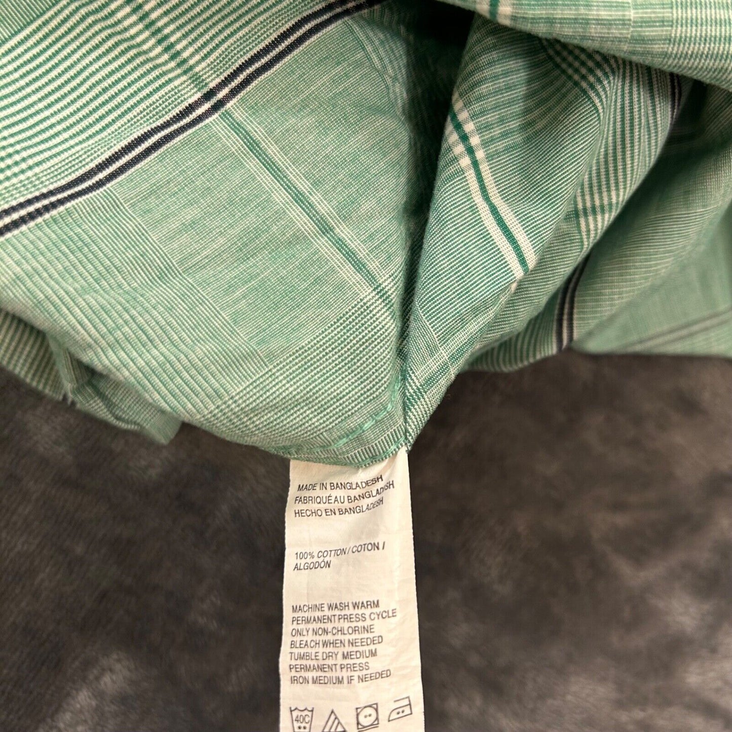 Izod Shirt Mens Small Green Black Plaid Button Up Long Sleeve Work Slim Fit