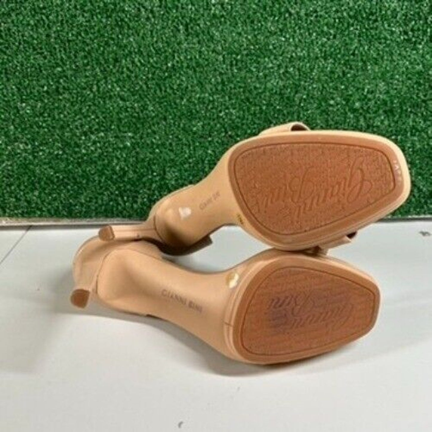 Gianni Bini Nude Heels Stiletto Sandals Slip On Outdoor Summer Womens 11 M