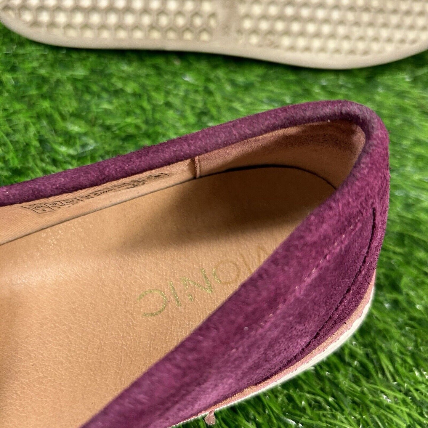 Vionic Cambridge Loafer Womens 9 M Purple Suede Moccasins Casual Comfort Buckle