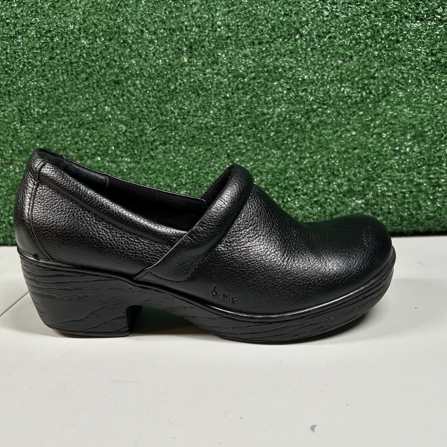 Born Boc Nadiyya Clogs Womens 8.5 M Black Pebbled Leather Shoes Slip On Nurse