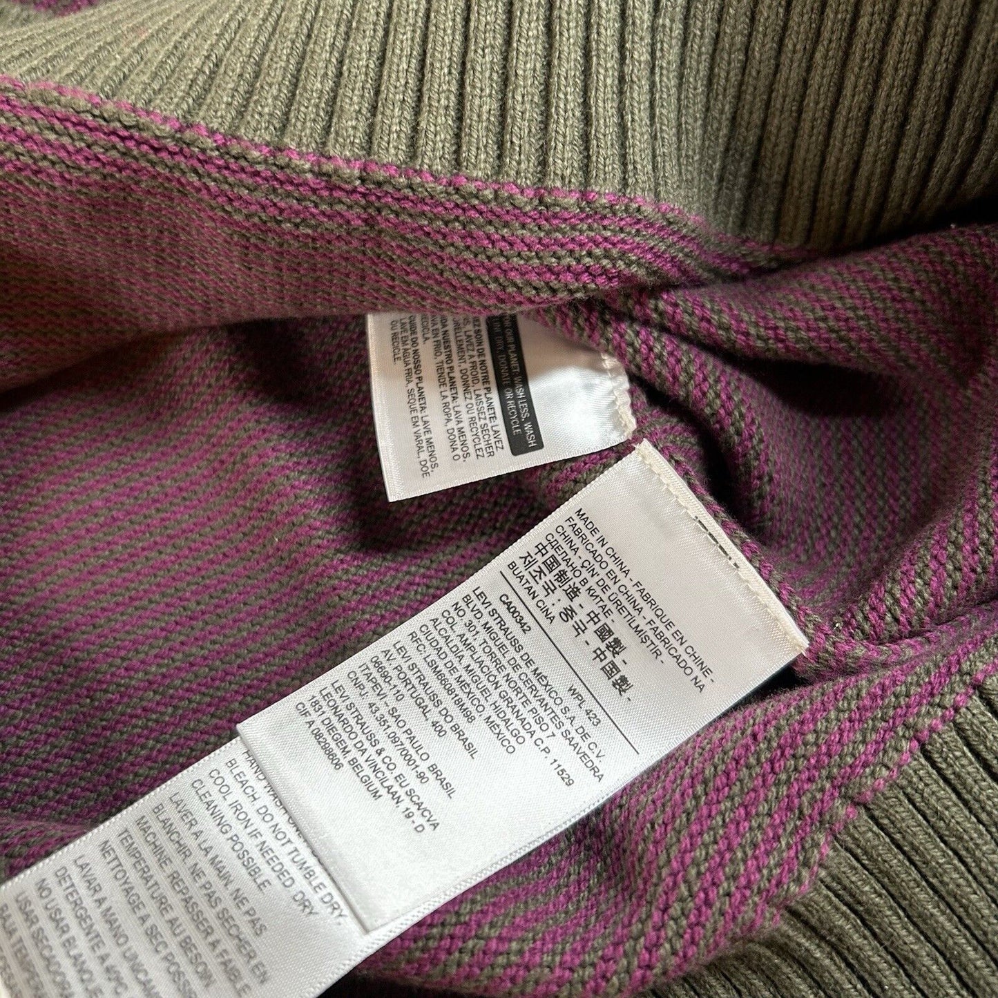 Levis Microstripe Crewneck Sweater Mens Medium Purple Green Sweatshirt NEW