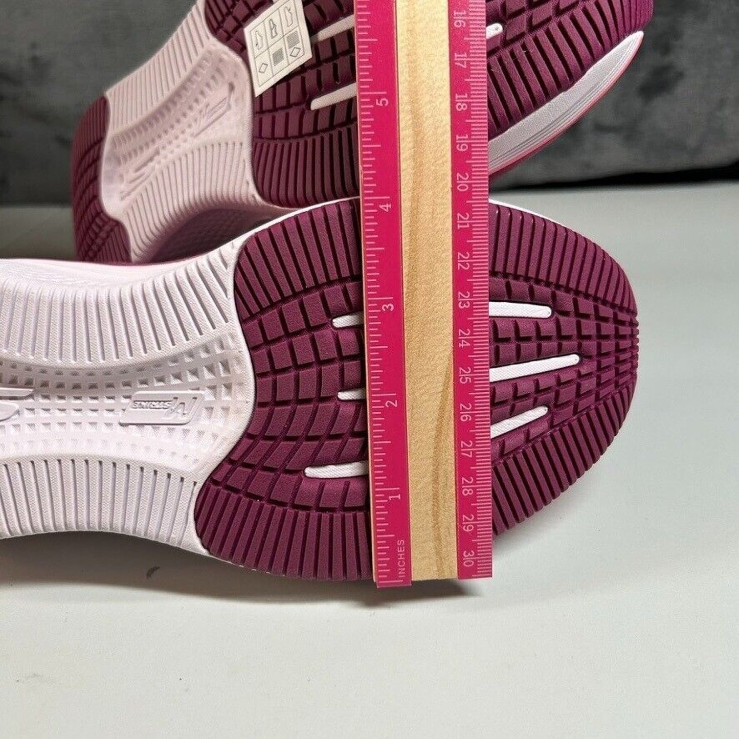 Skechers Go Run Elevate 2.0 Running Shoes Sneakers Athletic Raspberry Women's7