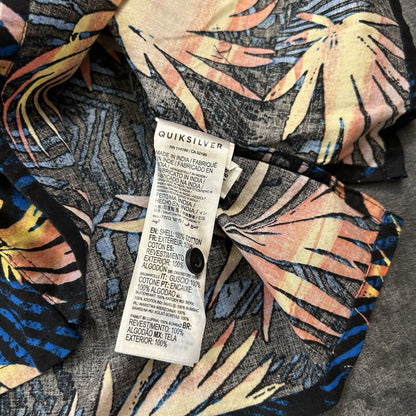 Quiksilver Hawaiian Shirt Men Small Black Blue Floral Button Up Short Sleeve NEW