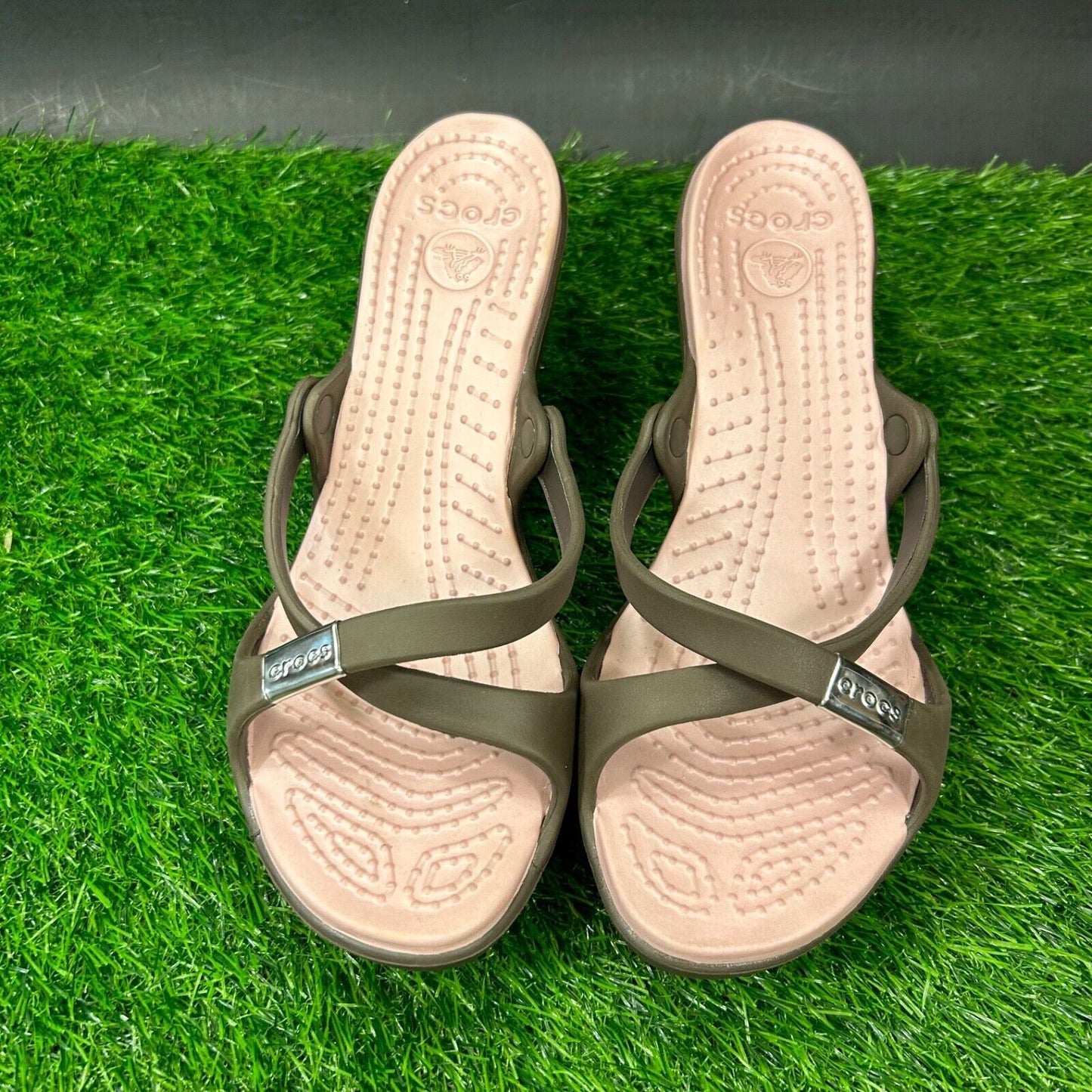 Crocs Cyprus Heeled Sandals Womens 9 Brown Pumps Strappy Slip On Casual Comfort