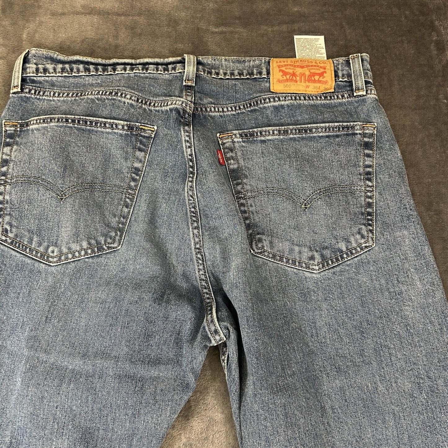 Levis 505 Jeans Mens 36x30" Blue Straight Denim Pants Casual Work See sizing