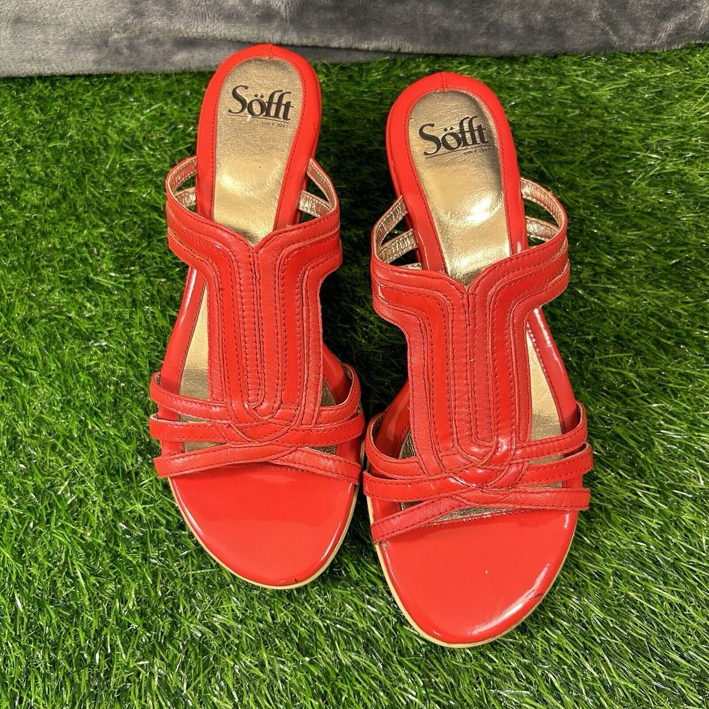 Sofft Sandals Womens 8 M Leather Strappy Wedge Slip On Casual Comfort Outdoor