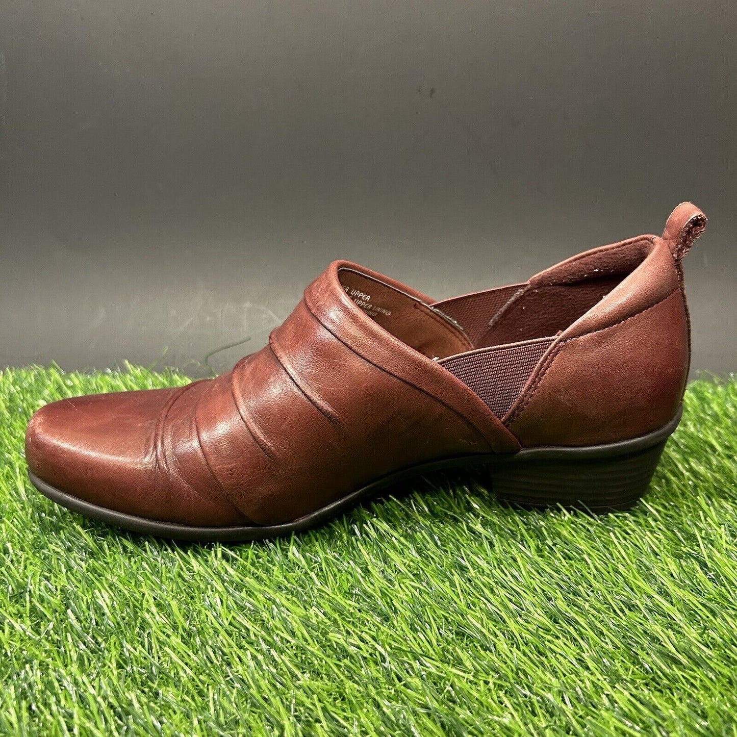 Earth Emily Cove Shoes Womens 7 B Red Clogs Mules Leather Slip On Casual Walking