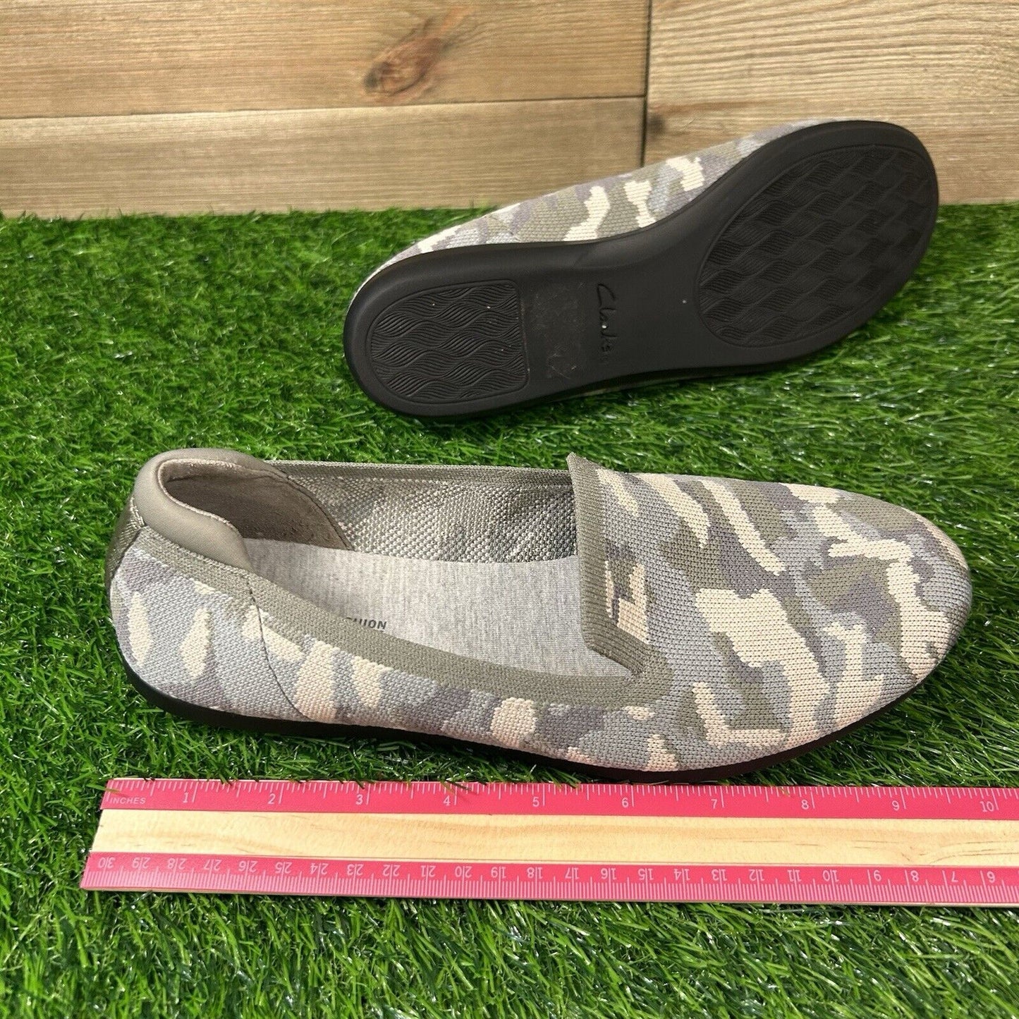 Clarks Cloudsteppers Carly Dream Loafer Womens 8 M Gray Camo Shoes Comfort