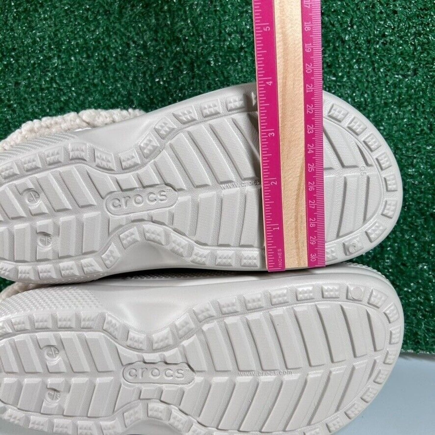 Crocs Classic Blitzen IV Lined Clog Fuzzy Fur Slip On Comfort Beige Womens 8 New