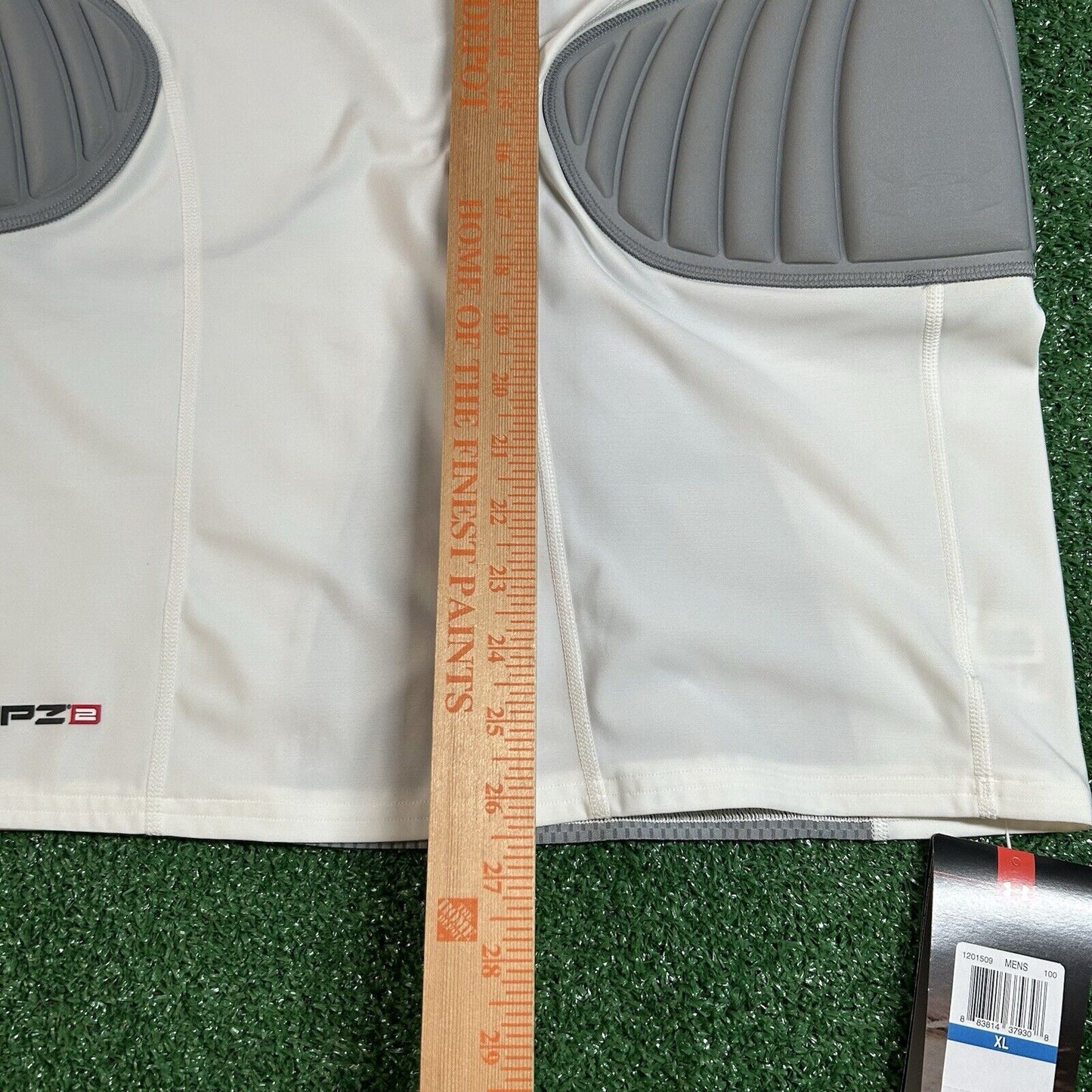 Under Armour MPZ2 Padded Shirt Mens Extra Large White Compression MSRP $75 New