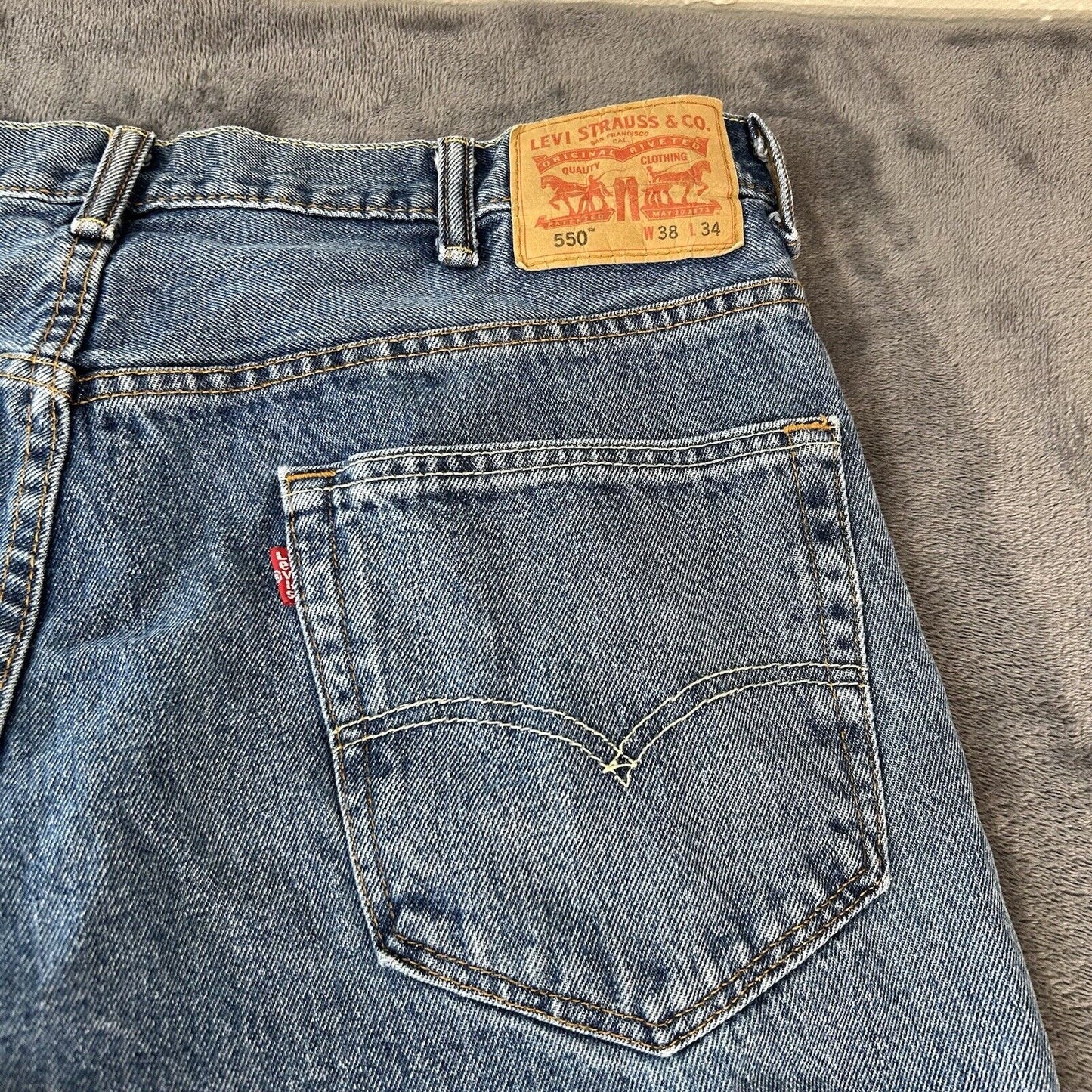 Levis 550 Jeans Mens 38x34" Blue Original Straight Leg Denim Pants Casual Work