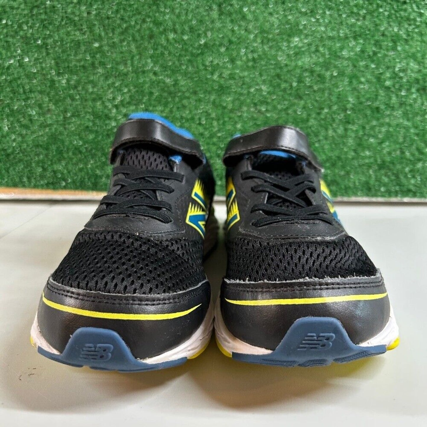 New Balance 680v6 Running Shoes Hook & Loop Athletic Sneakers Black Blue Kids 7Y