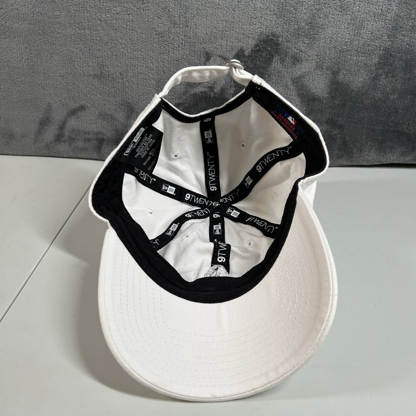 Chicago Cubs Baseball Hat Cap Womens Retro Bear Logo New Era MLB Adjustable