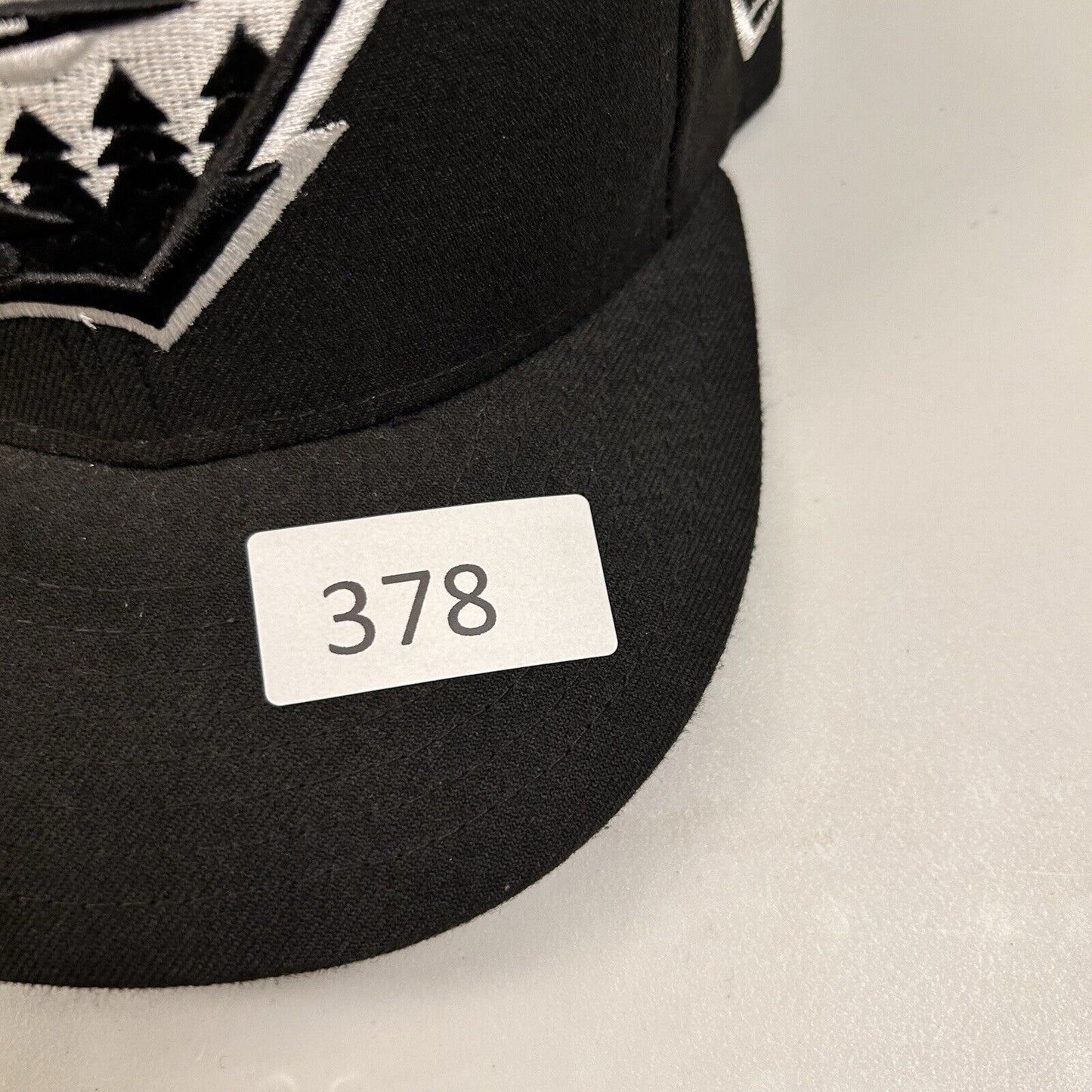 Minnesota Wild Hat Cap Mens 7 1/4 Black White New Era NHL Hockey Fitted Logo