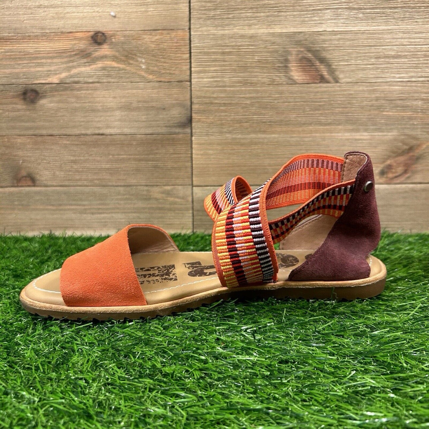 Sorel Ella Zing Sandals Womens 6.5 Orange Red Criss Cross Strappy Casual Comfort