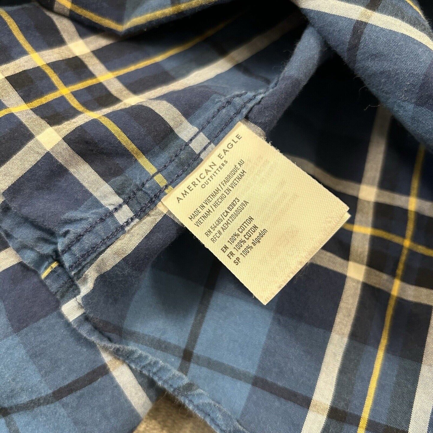 American Eagle Shirt Mens Medium Blue White Plaid Button Up Long Sleeve Outdoor