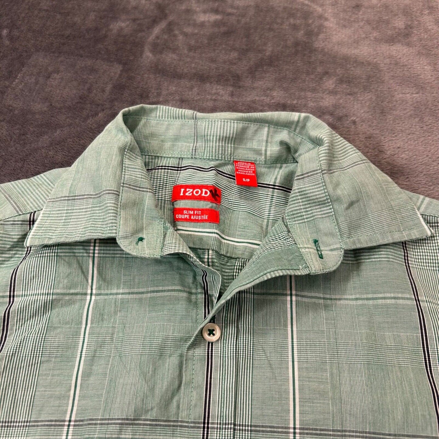 Izod Shirt Mens Small Green Black Plaid Button Up Long Sleeve Work Slim Fit