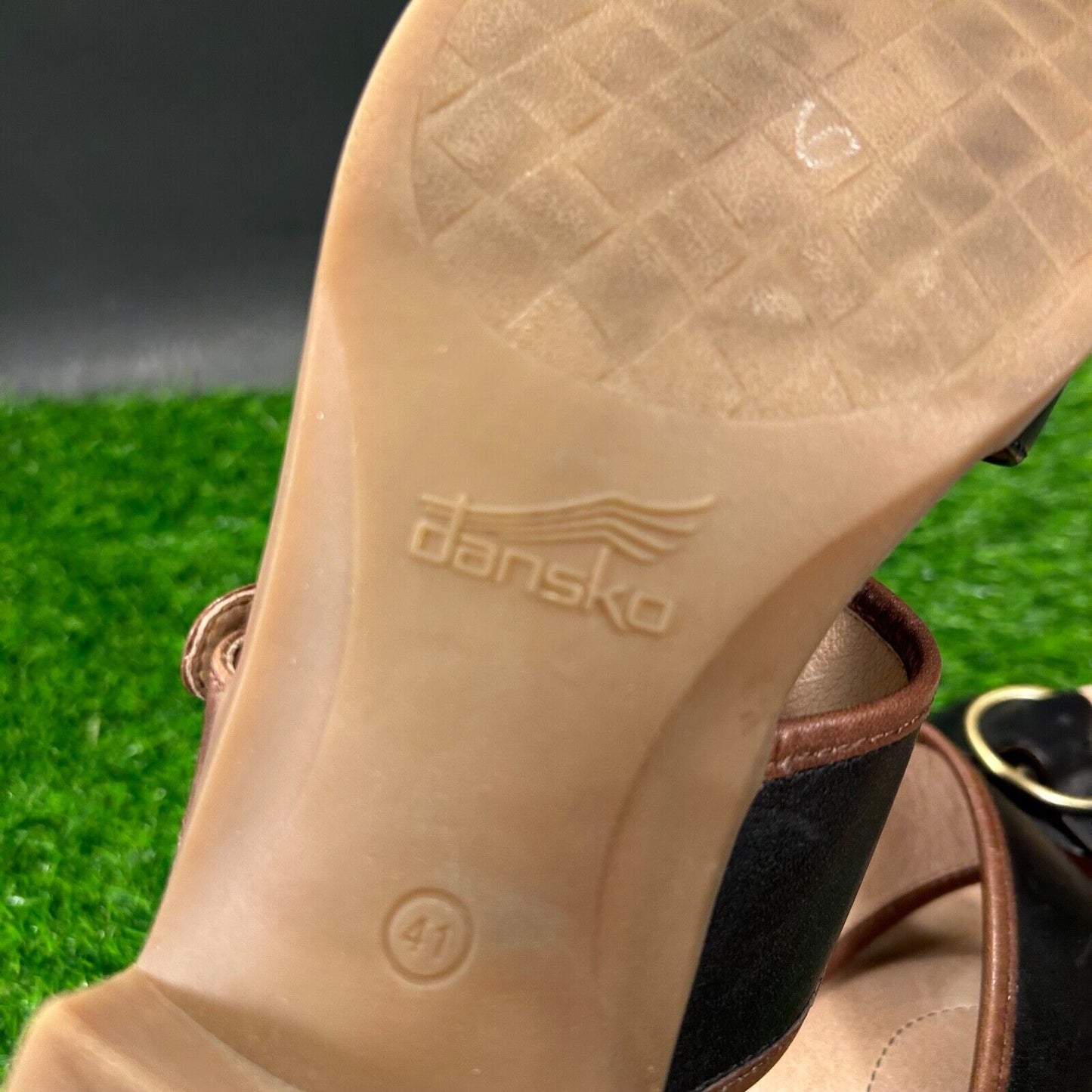 Dansko Lenny Sandals Womens 10.5 Black Brown Leather Double Strap Casual Comfort