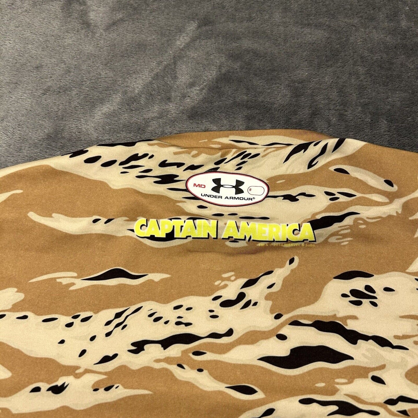 Under Armour Marvel Shirt Mens Medium Brown Black Camo Compression Heatgear Gym