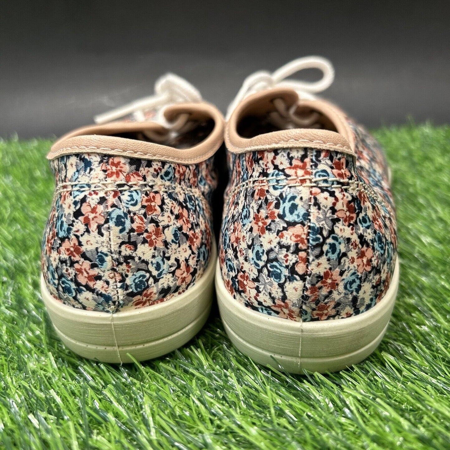 Hotter Mabel Shoes Womens 7 Red Blue Floral Fashion Sneakers Lace Up Casual