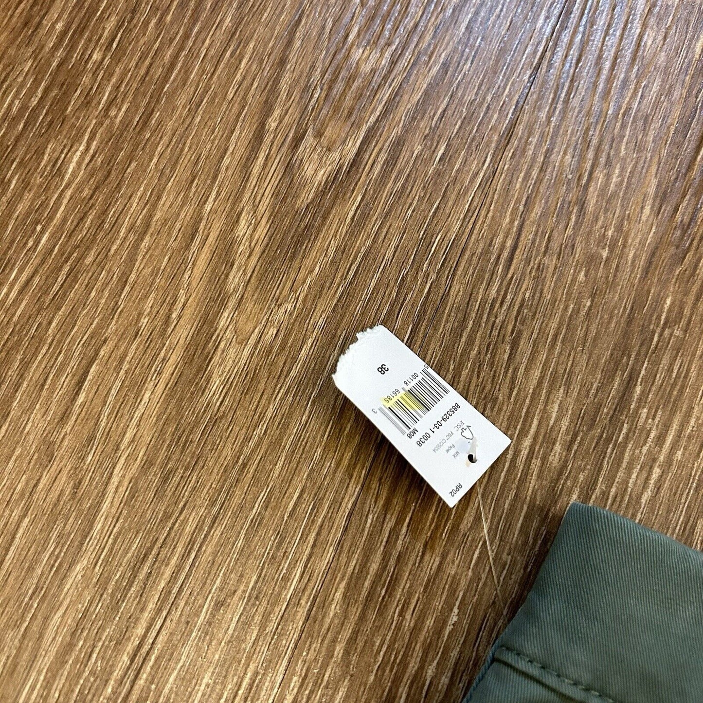 Gap Essential Khaki Shorts Mens 38" Green Chino 9" Short Casual Comfort NEW