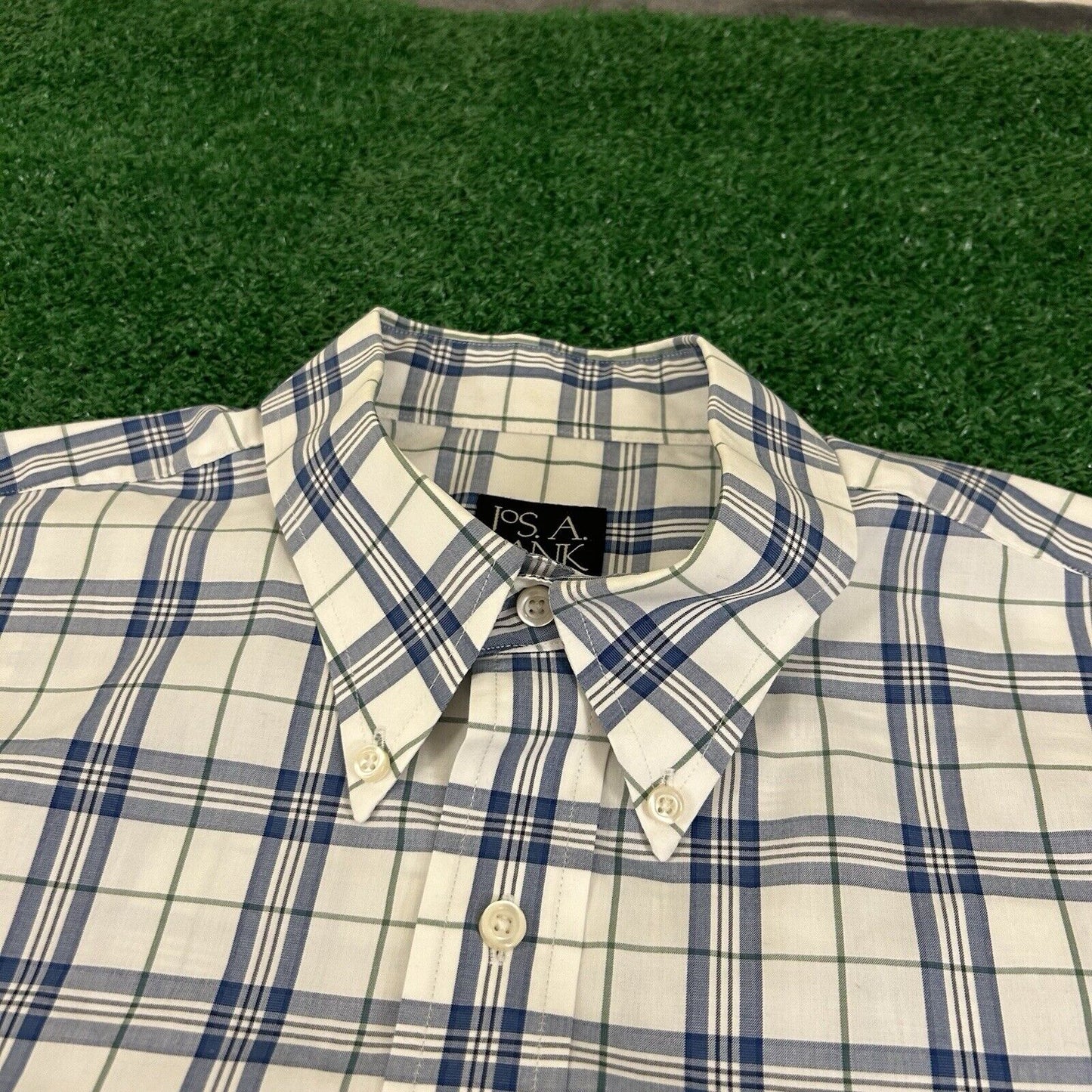 Jos A Bank Shirt Mens Large Blue White Plaid Button Up Short Sleeve Preppy Work
