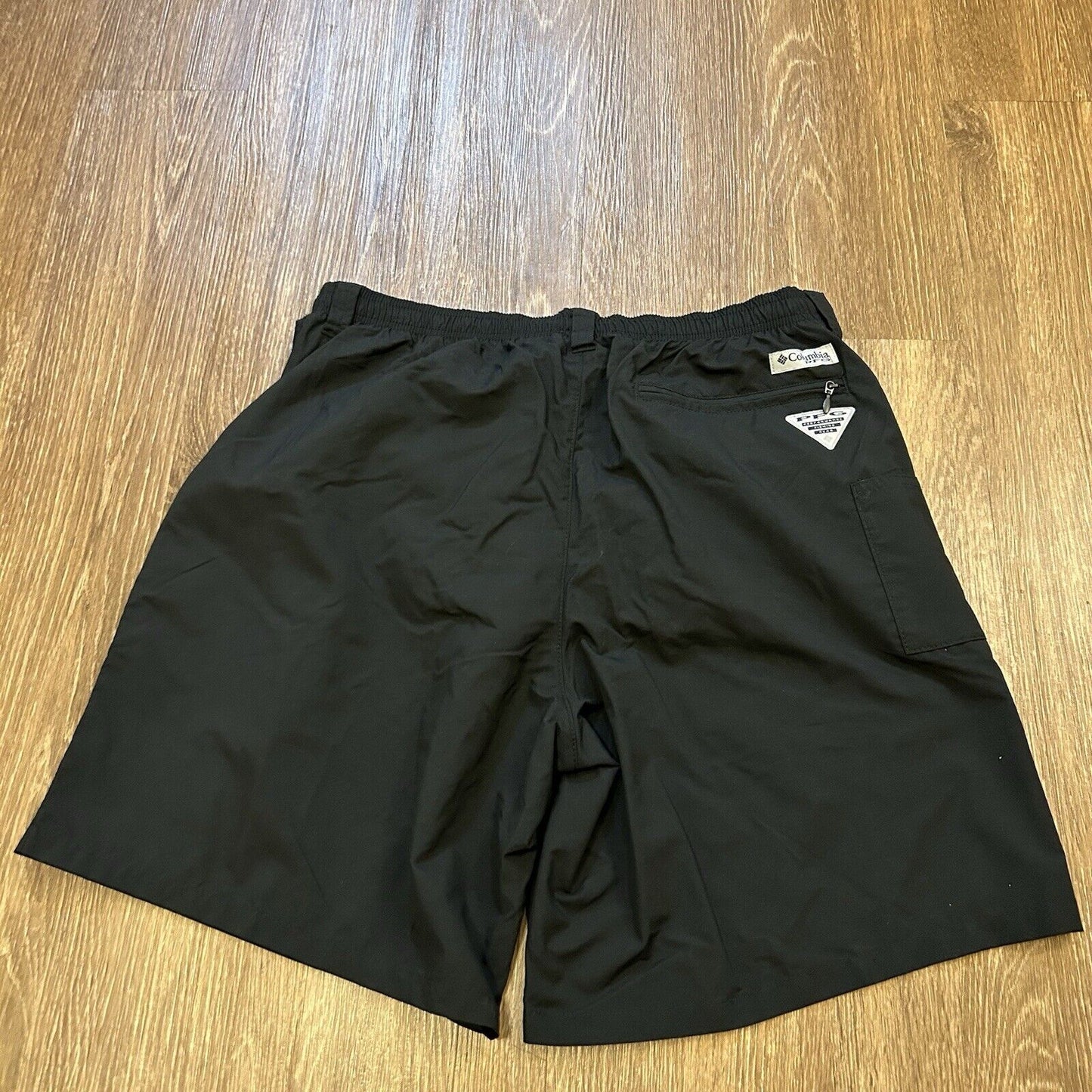 Columbia PFG Shorts Mens Medium 32" Black Relaxed Fit Outdoor Fishing Nylon New