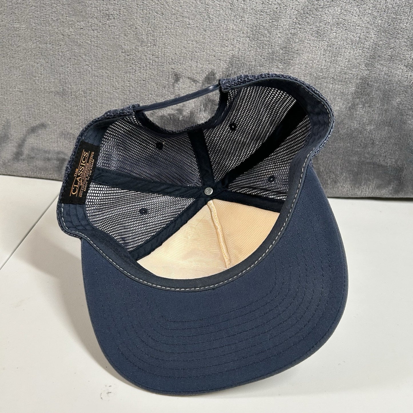 Salomon Snapback Hat Cap Blue White Trucker Running Yupoong Classics Adjustable