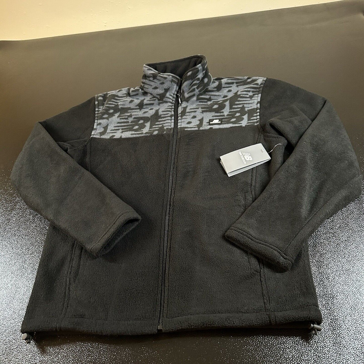 New Balance Fleece Jacket Mens Small Black Full Zip Comfort Outdoor Pockets NEW