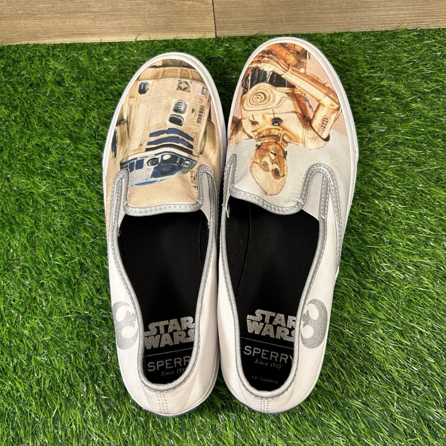 Sperry Star Wars Mens 10.5 White Graphic Shoes Sneakers Slip On R2D2 C3PO Casual