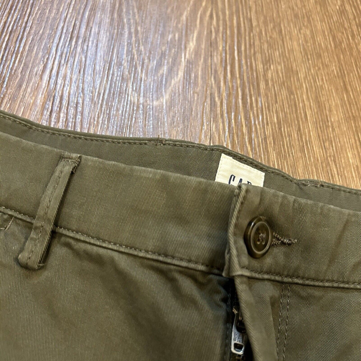 Gap Essential Khaki Chino Shorts Mens 40" Green Comfort Casual 9" Inseam NEW