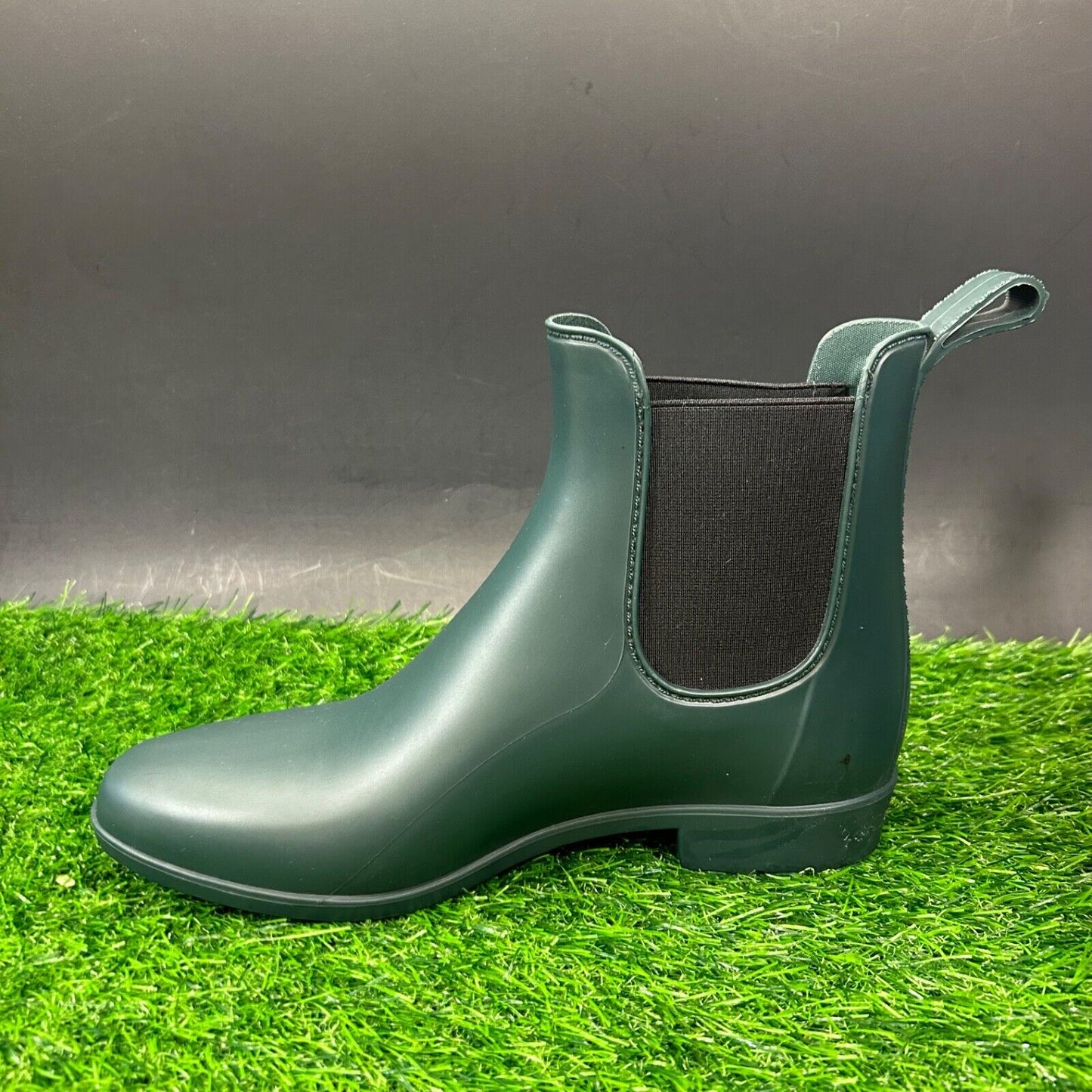 J Crew Chelsea Rain Boots Womens 8 Green Bootie Waterproof Mercantile Pull On