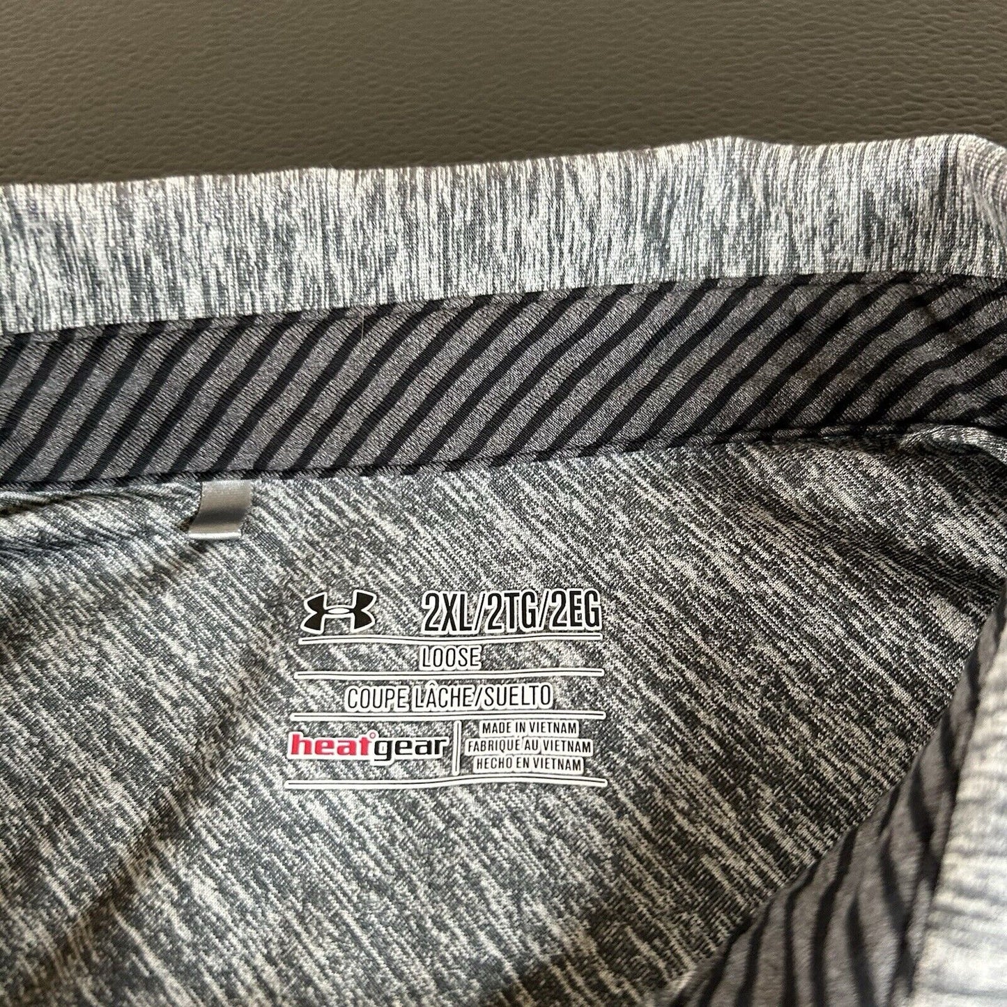 Under Armour Golf Polo Shirt Mens XXL 2XL Gray Athletic Heatgear Short Sleeve