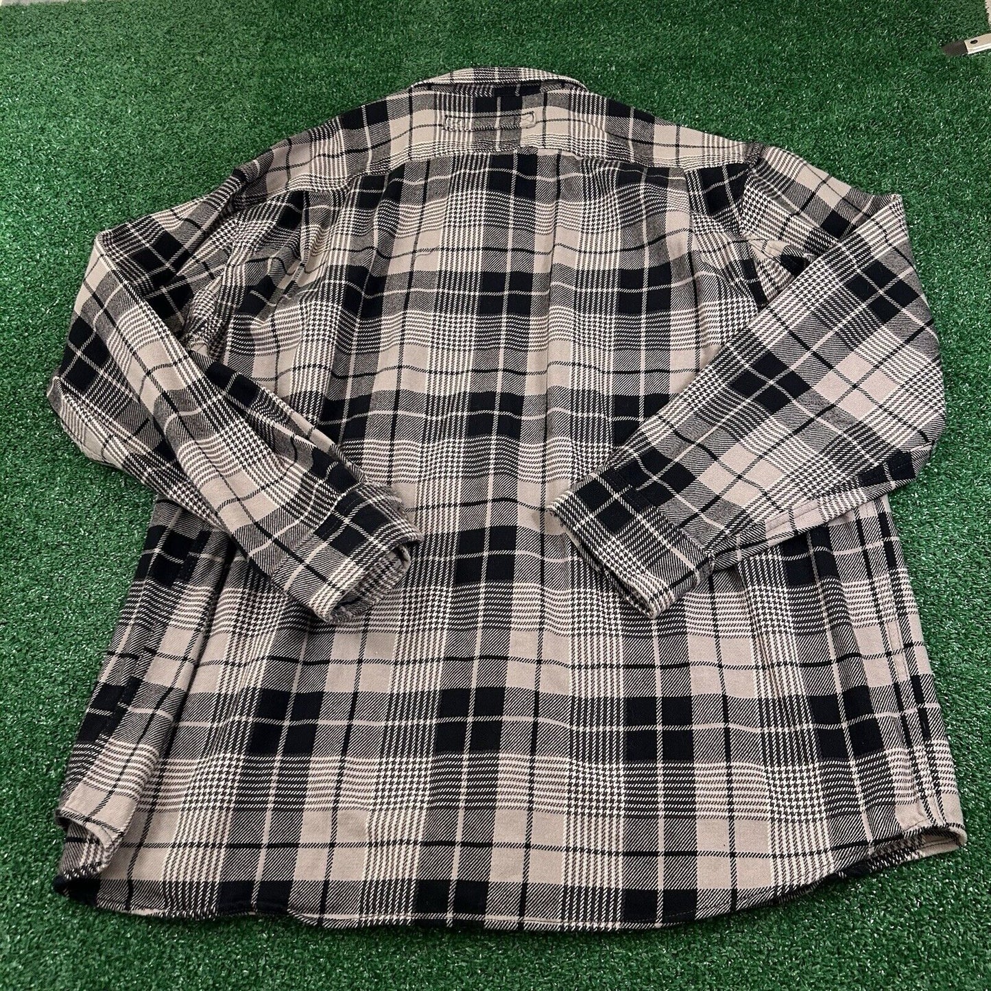 Duluth Trading Shacket Mens XXL 2XL Black Gray Plaid Button Up Outdoor Shirt
