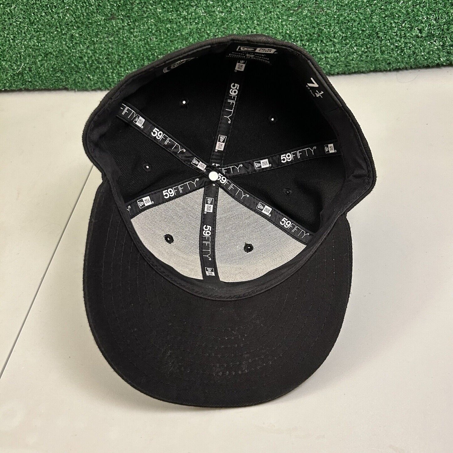 Minnesota Wild Hat Cap Mens 7 1/4 Black White New Era NHL Hockey Fitted Logo