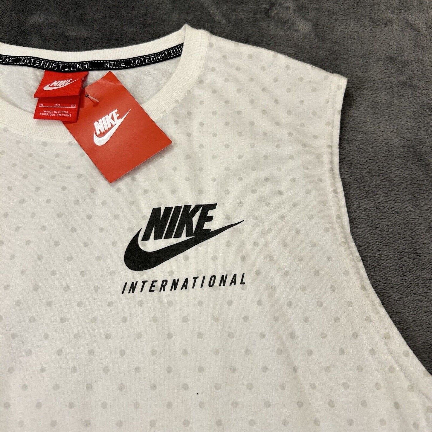 Nike International Tank Top Womens Extra Large White Polka Dot Shirt Casual NEW