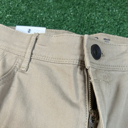 Izod Saltwater Chino Pants Men 30x32" Beige Stretch Pleated Straight Stretch NEW
