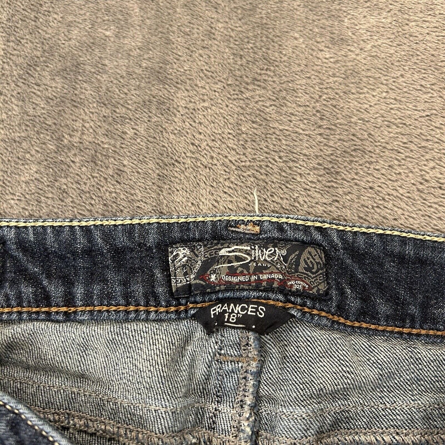 Silver Frances Jeans Womens 18 Blue 27x33" Blue Denim Pants Flare Stretch Casual