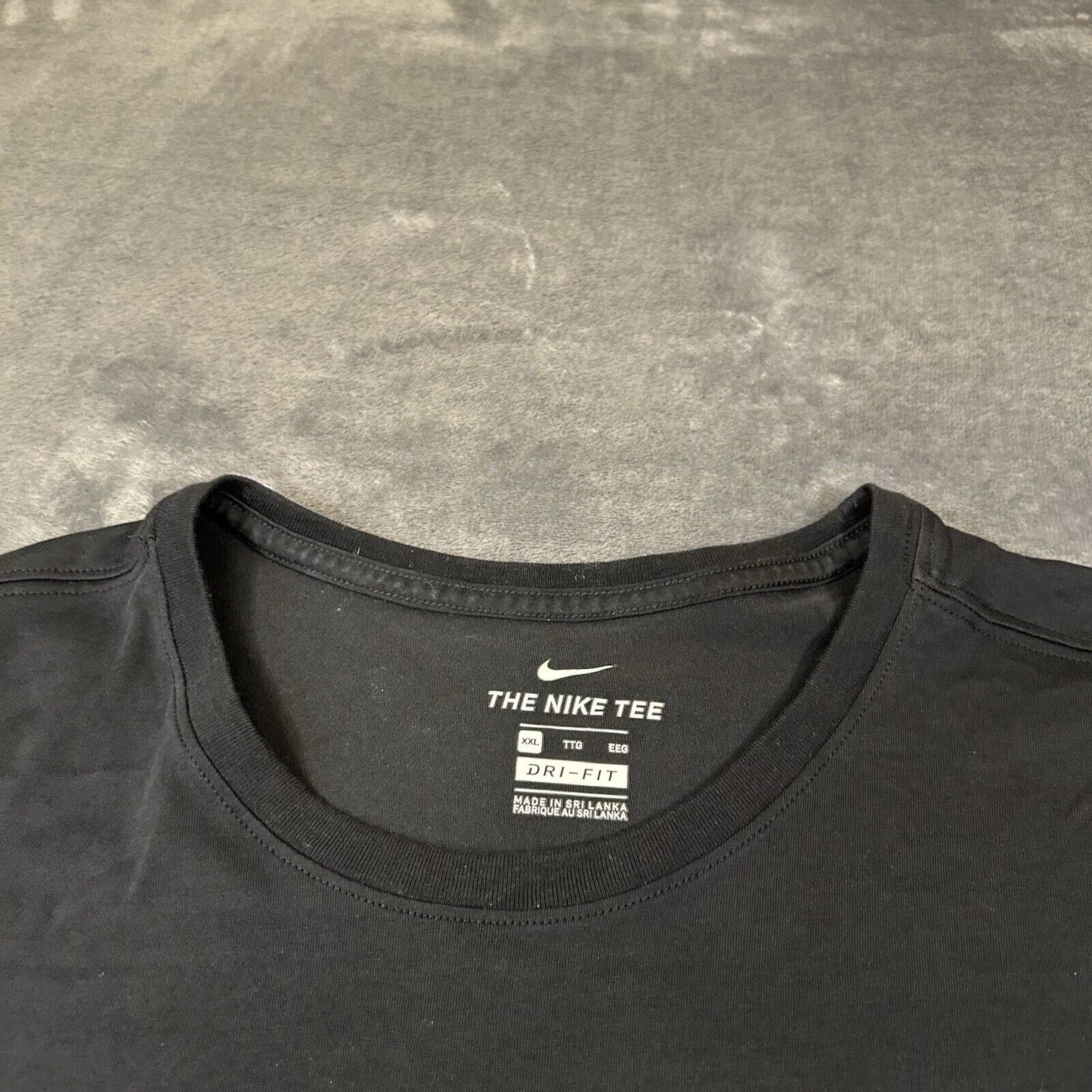 Nike Shirt Mens XXL 2XL Black Short Sleeve Athletic T-Shirt Running Training