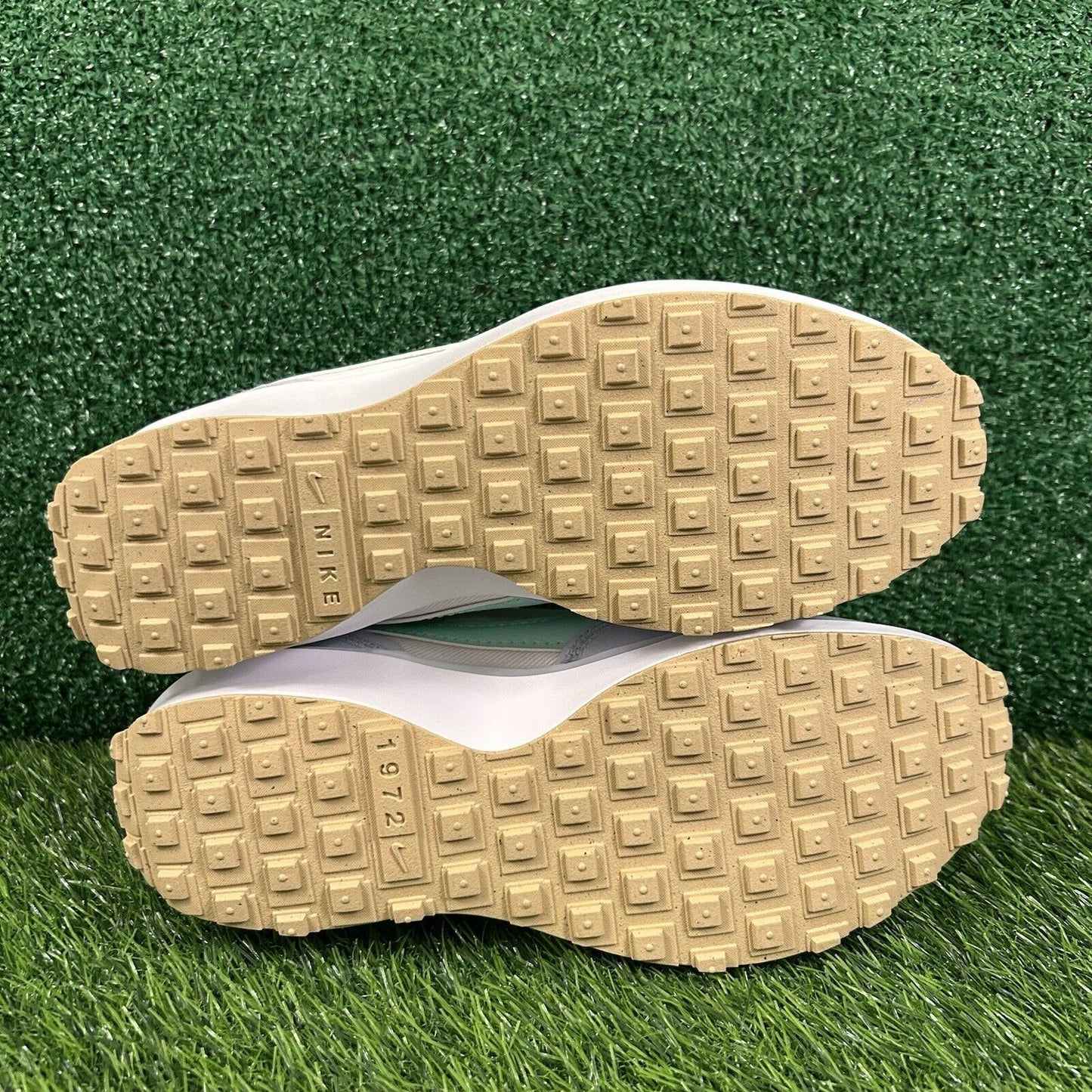 Nike Waffle Debut Mens 9.5 Blue White Leather Shoes Sneakers Casual Athletic NEW