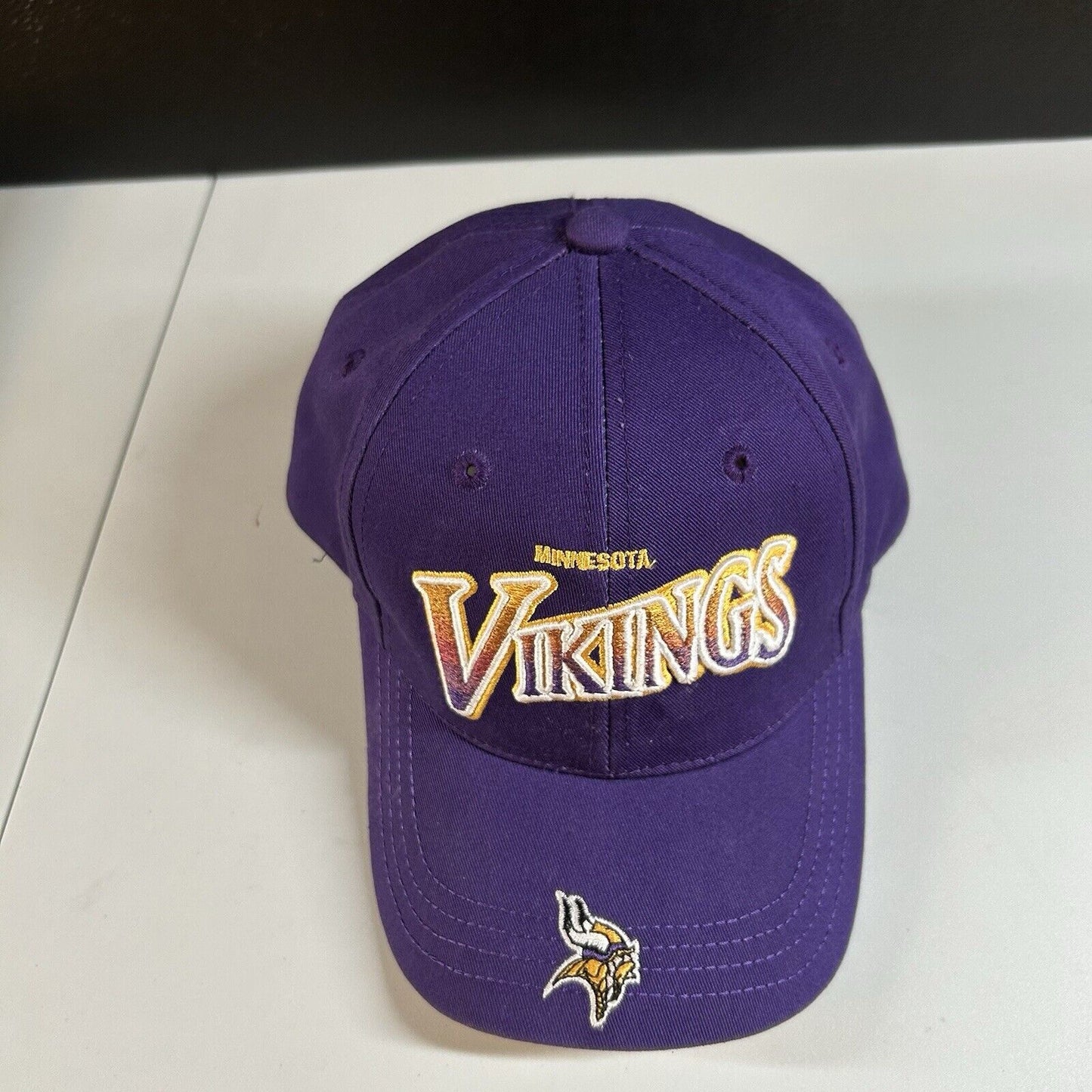 Minnesota Vikings Hat Cap Mens Strapback Purple Yellow Reebok NFL Football Y2K