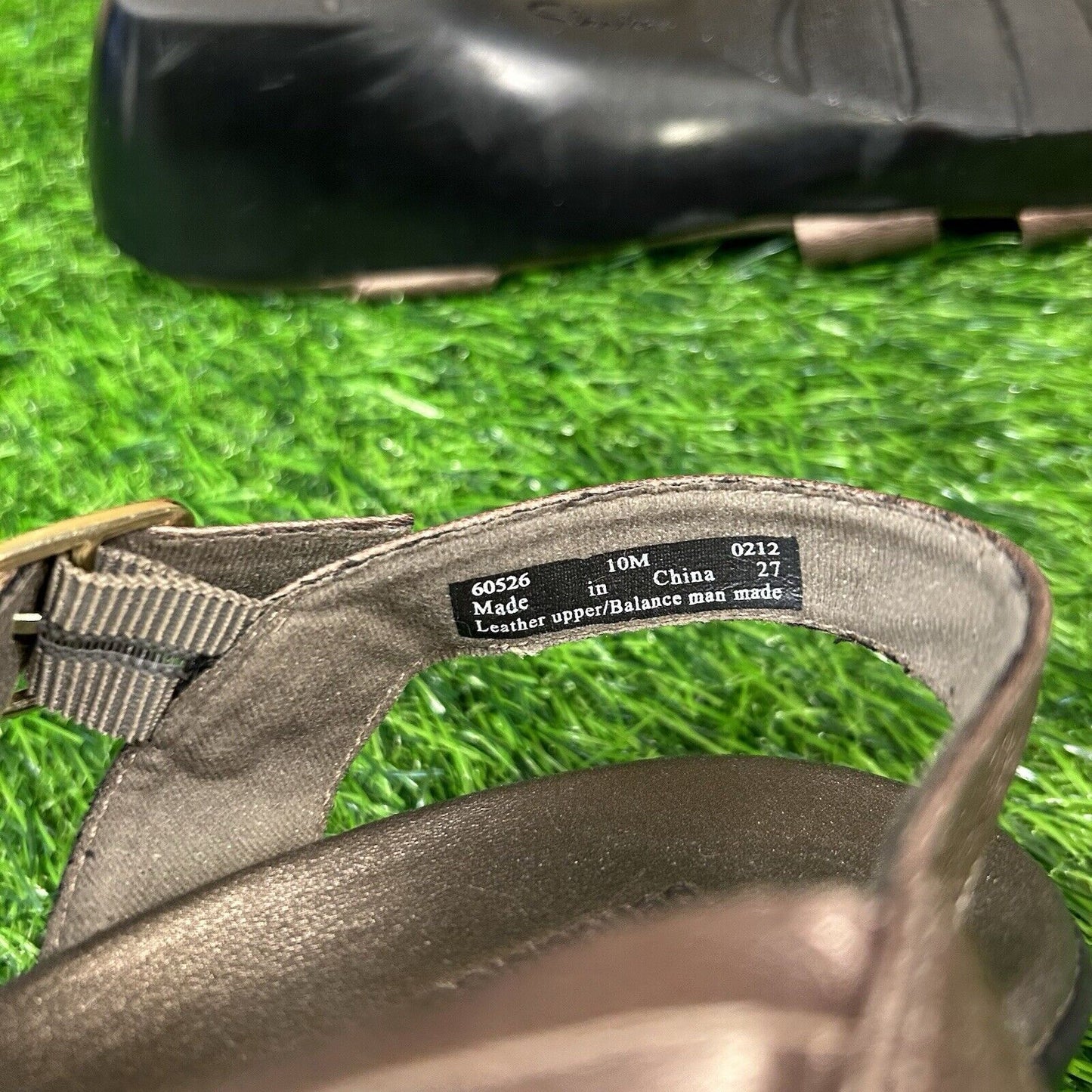 Clarks Bendables Sandals Womens 10 M Bronze Wedge Strappy Leather Open Toe