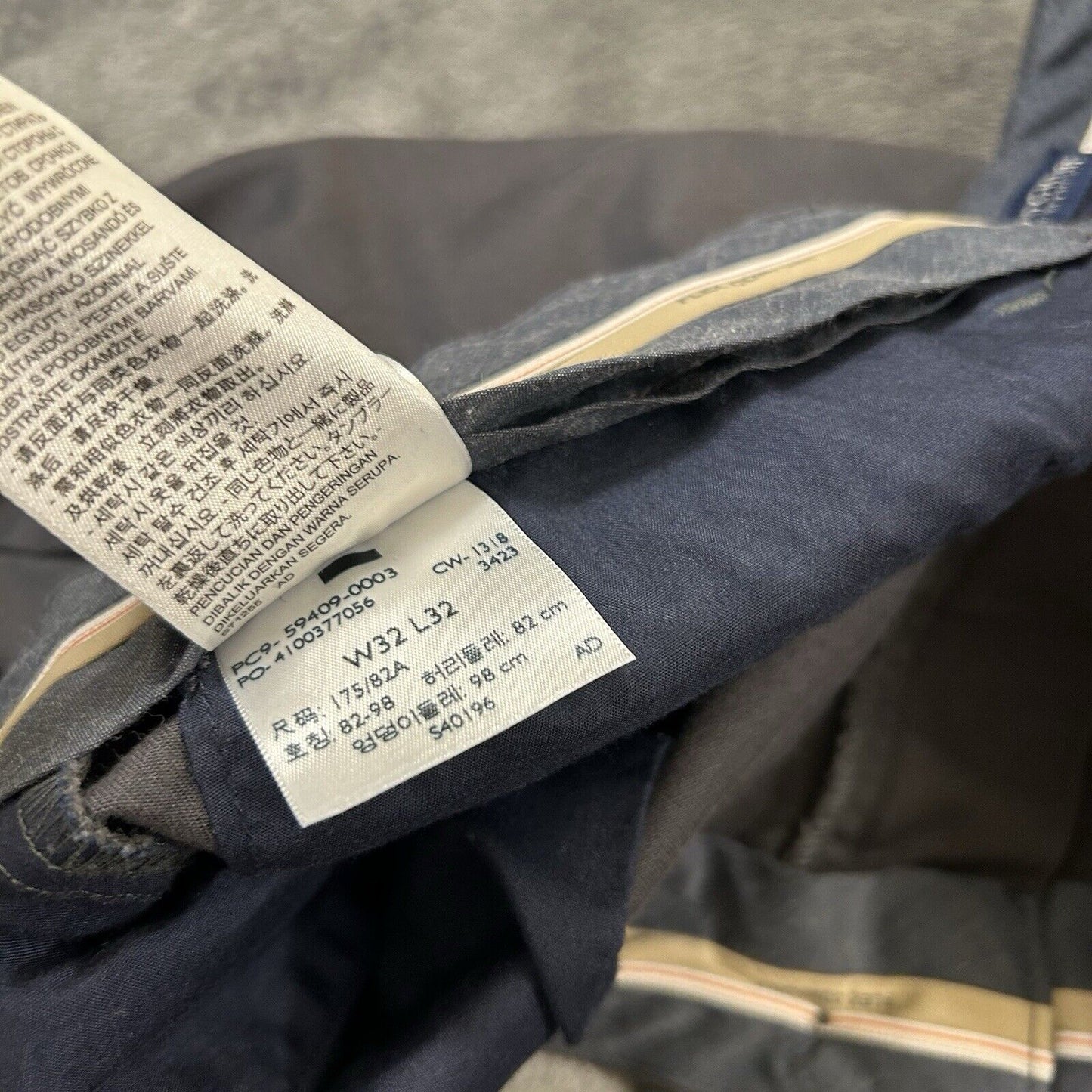 Dockers Chino Pants Mens 32x32" Gray Straight Fit Canvas Casual Work Comfort