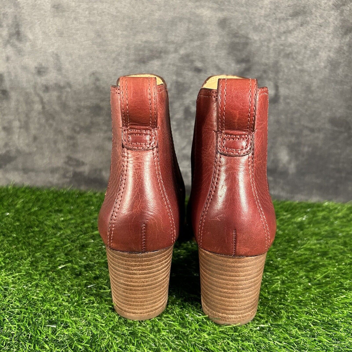 Madewell Reagan Chelsea Boots Womens 8.5 M Red Leather Ankle Booties Casual