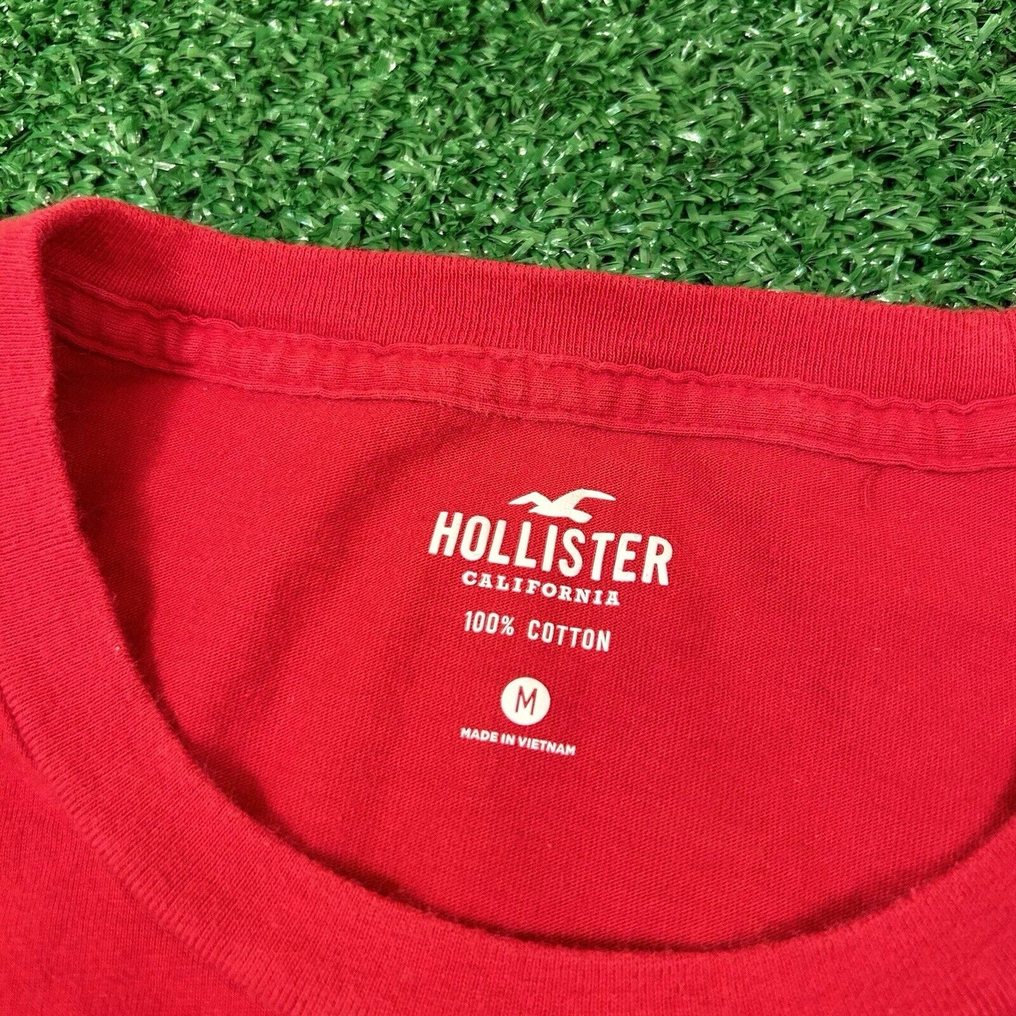 Hollister Shirt Mens Medium Red Short Sleeve Embroidered Spellout Y2K Casual